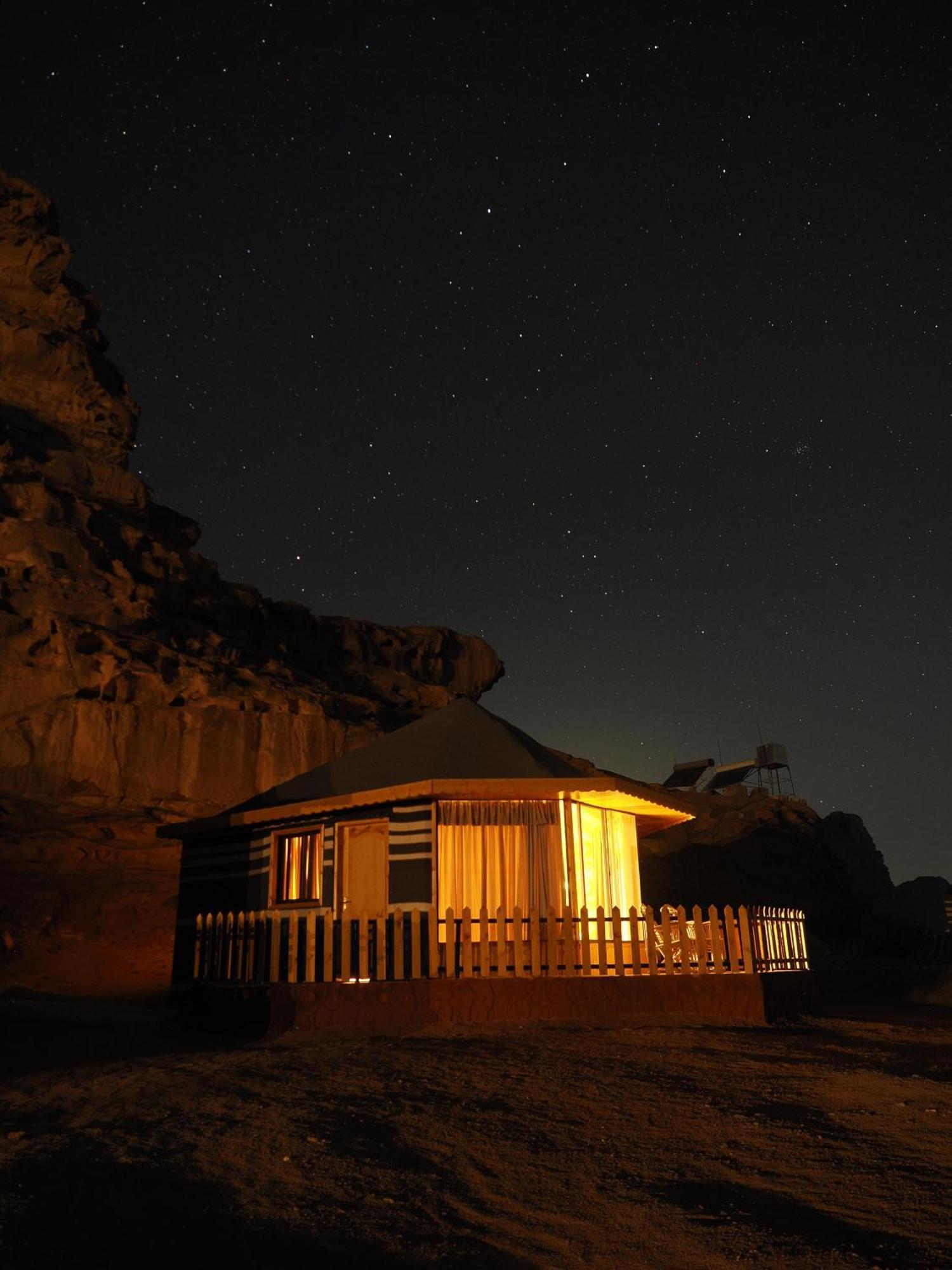 וואדי רם Desert Magic Camp & Resort מראה חיצוני תמונה